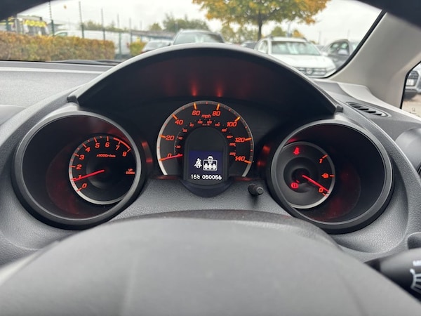 Used Honda Jazz 2013 for sale - 76303808: Photo 12
