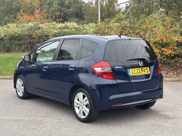Used Honda Jazz 2013 for sale - 76303808: Photo 3
