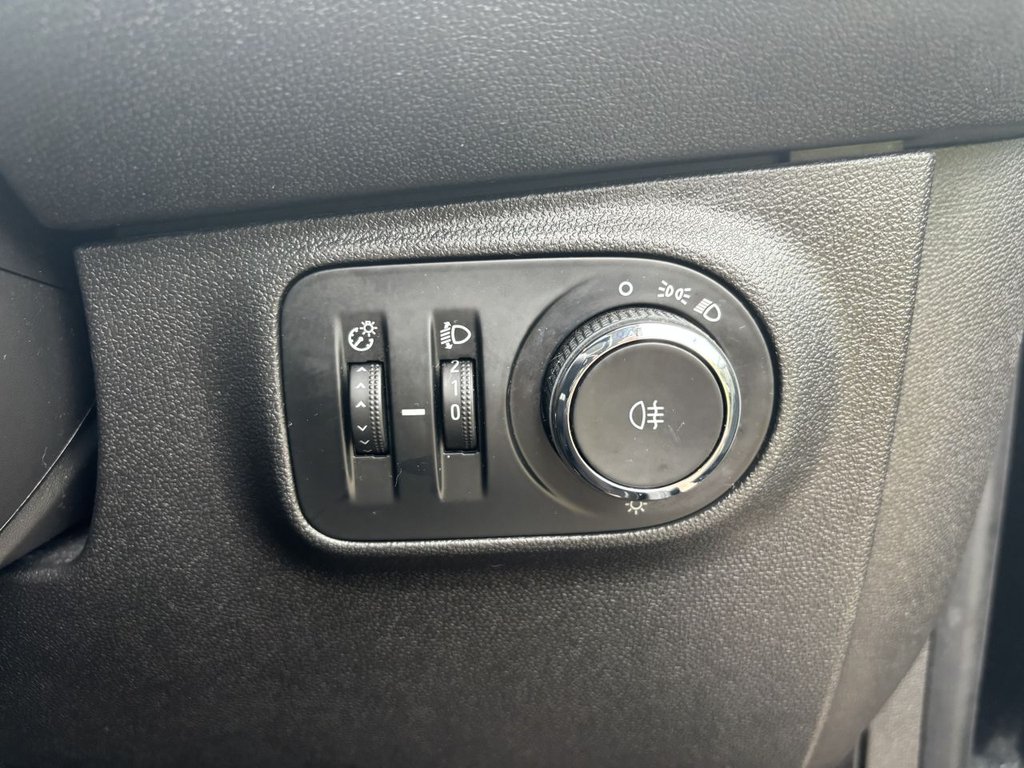 Used Vauxhall ADAM 2017 for sale - 75832279: Photo 18