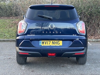 Used Ssangyong Tivoli 2017 for sale - 76900295: Photo