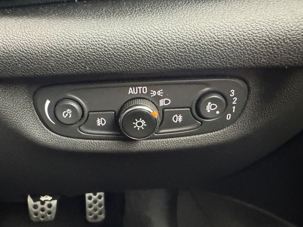 Used Vauxhall Insignia 2018 for sale - 77153209: Photo 21