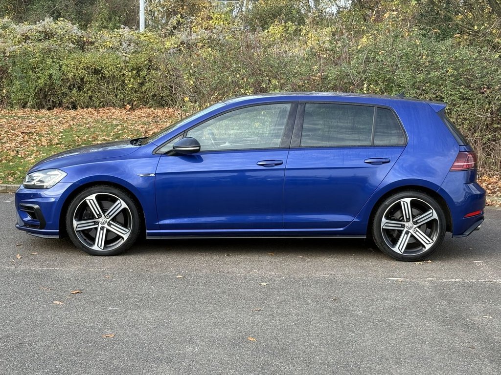 Used Volkswagen Golf 2019 for sale - 76558515: Photo 2