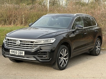 Used Volkswagen Touareg 2018 for sale - 77780114: Photo