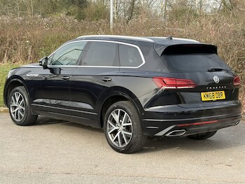 Used Volkswagen Touareg 2018 for sale - 77780114: Photo