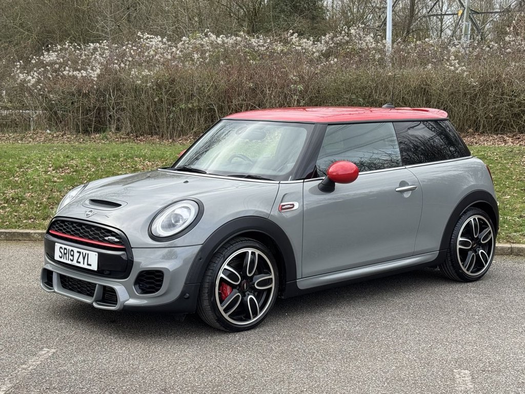 Used MINI Hatch 2019 for sale - 77571683: Photo 1