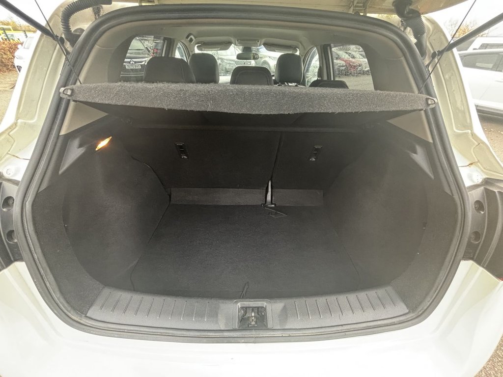 Used Nissan Pulsar 2015 for sale - 76739910: Photo 11