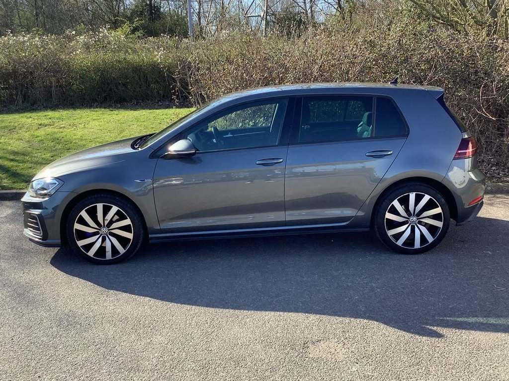 Used Volkswagen Golf 2020 for sale - 77936013: Photo 2