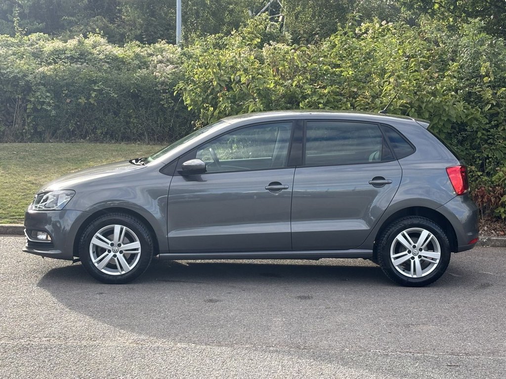 Used Volkswagen Polo 2018 for sale - 76429565: Photo 2