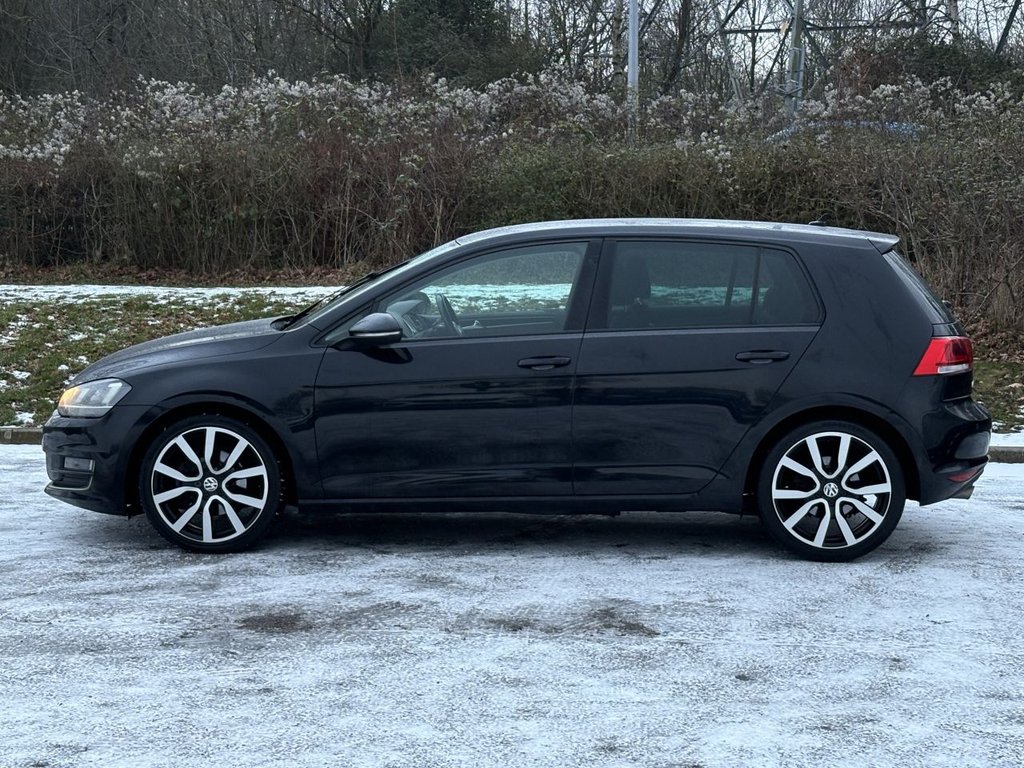Used Volkswagen Golf 2013 for sale - 77122048: Photo 2