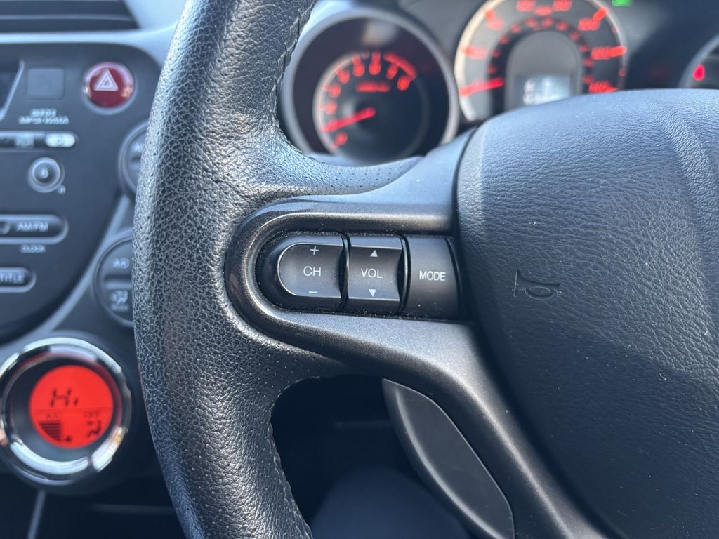 Used Honda Jazz 2015 for sale - 76356238: Photo 13