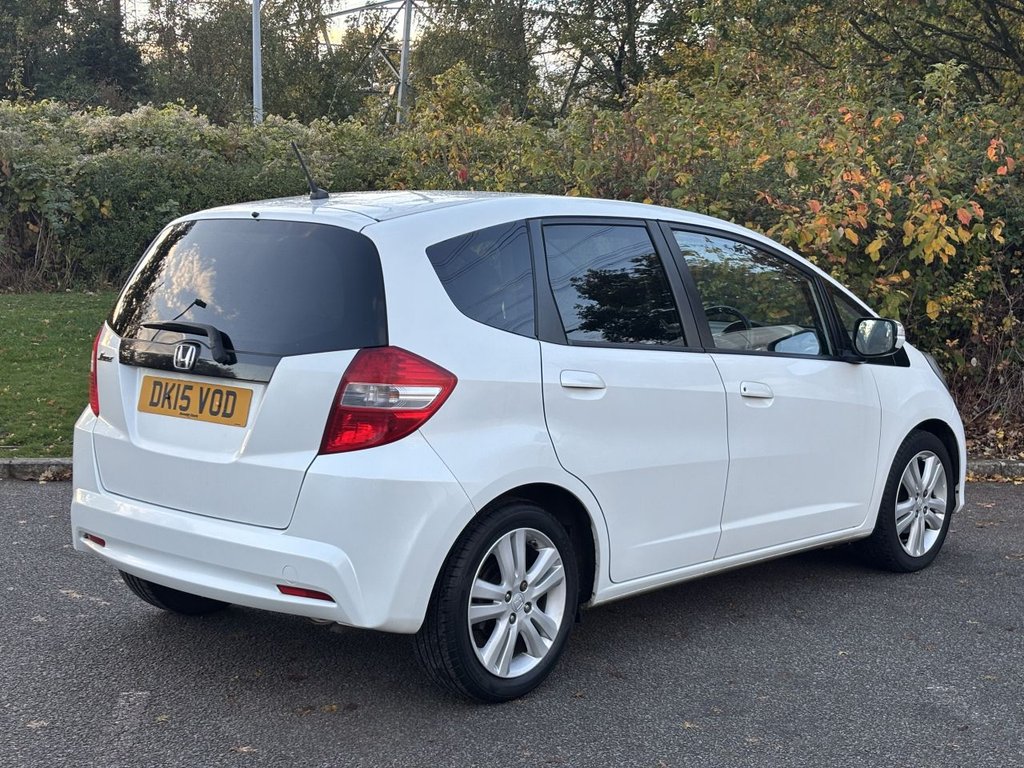 Used Honda Jazz 2015 for sale - 76356238: Photo 5