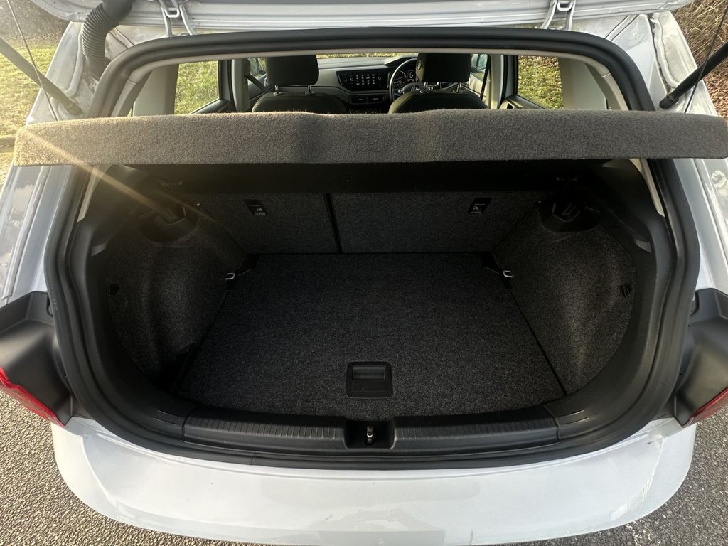 Used Volkswagen Polo 2019 for sale - 77250182: Photo 11