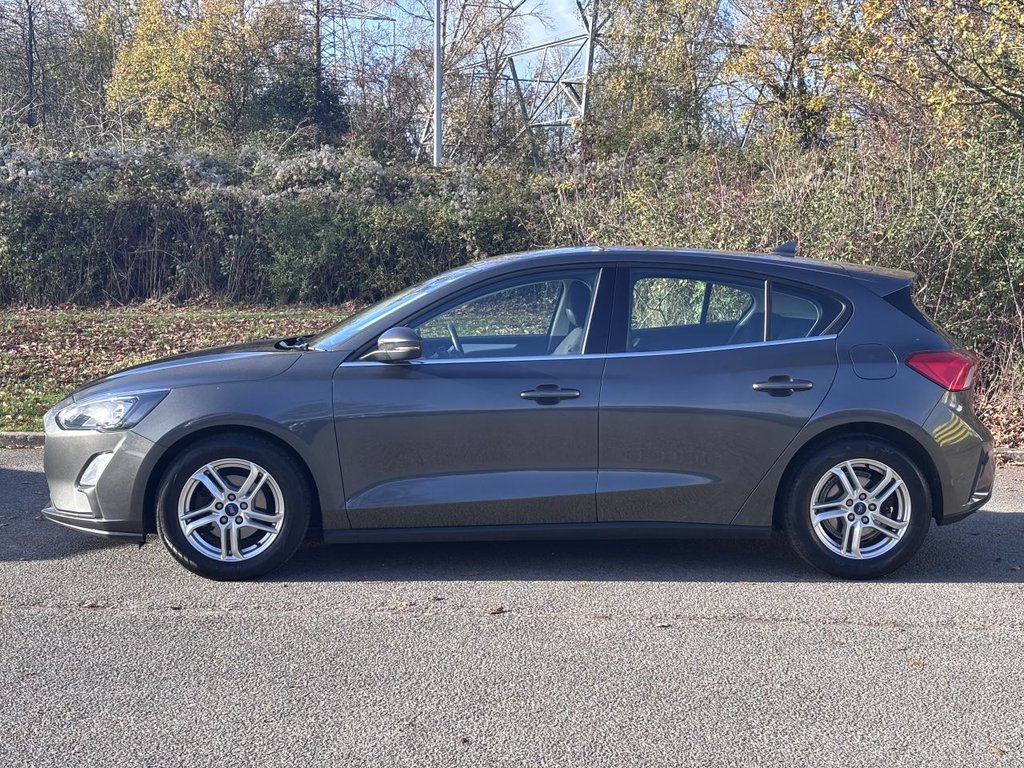 Used Ford Focus 2020 for sale - 76604679: Photo 2