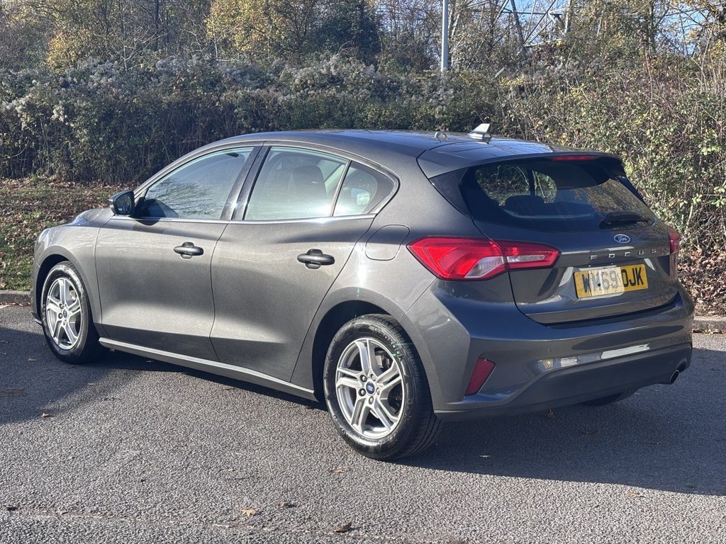 Used Ford Focus 2020 for sale - 76604679: Photo 3