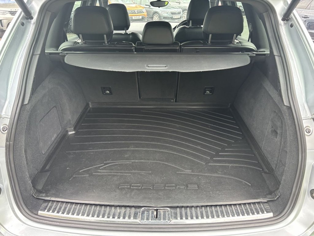 Used Porsche Cayenne 2016 for sale - 76039414: Photo 11