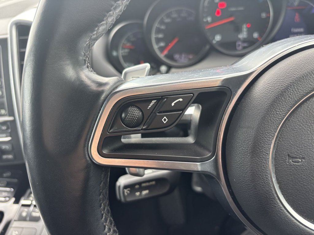 Used Porsche Cayenne 2016 for sale - 76039414: Photo 13