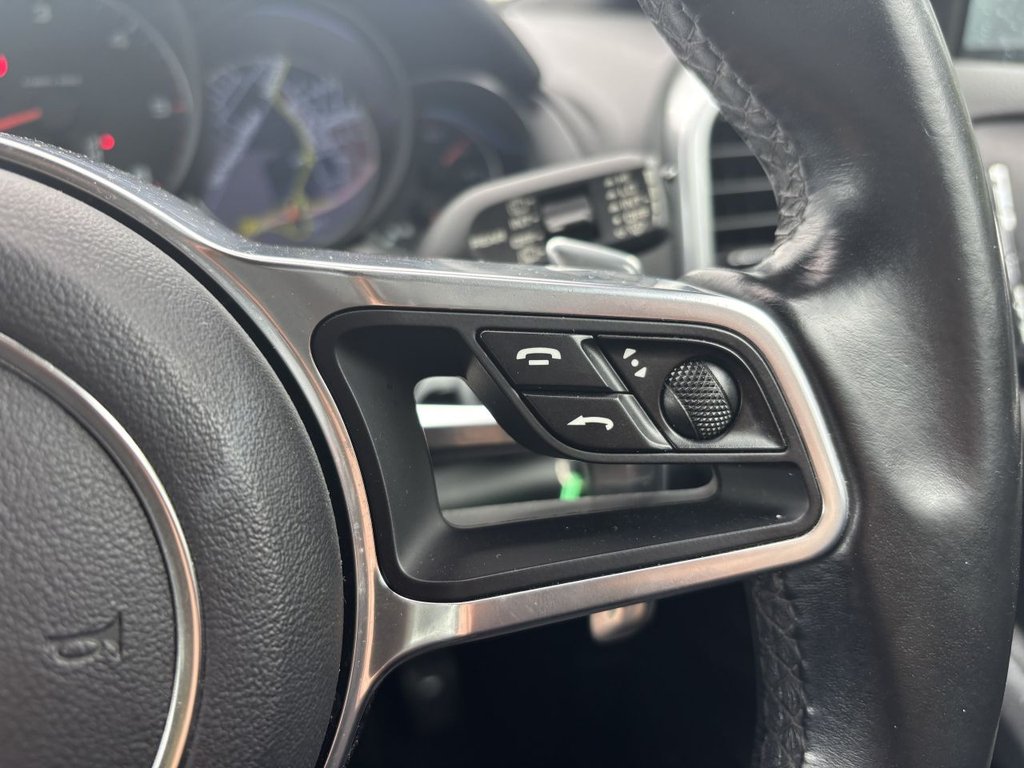 Used Porsche Cayenne 2016 for sale - 76039414: Photo 18