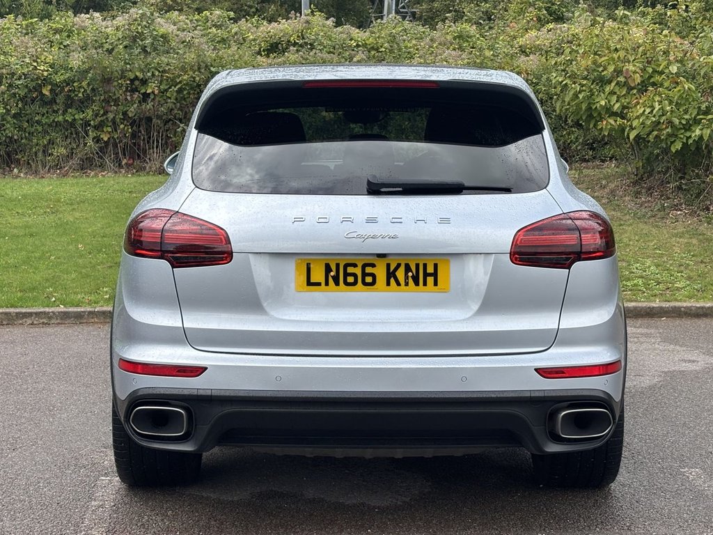 Used Porsche Cayenne 2016 for sale - 76039414: Photo 4