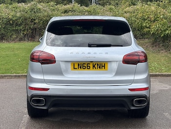 Used Porsche Cayenne 2016 for sale - 76039414: Photo 4