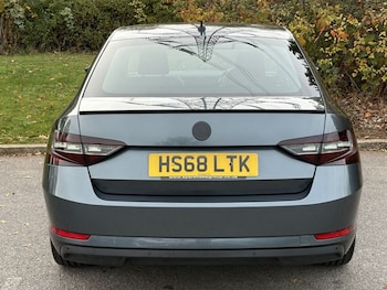 Used Skoda Superb 2019 for sale - 76417081: Photo