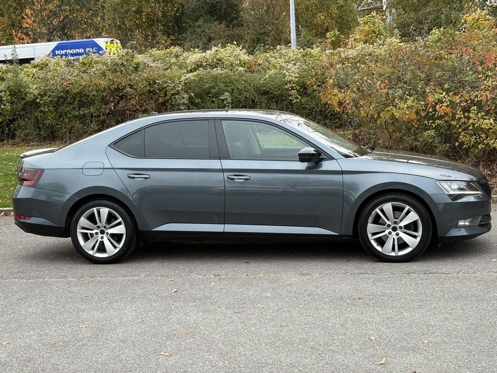 Used Skoda Superb 2019 for sale - 76417081: Photo 6