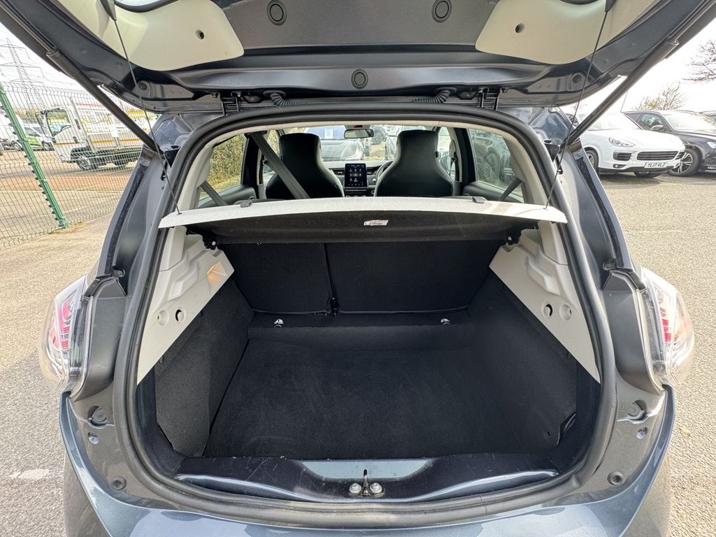 Used Renault Zoe 2021 for sale - 77966974: Photo 11
