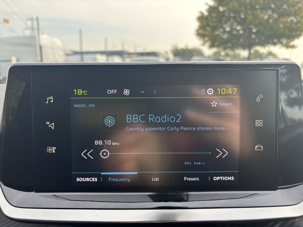 Used Peugeot E-2008 2021 for sale - 76147309: Photo 17