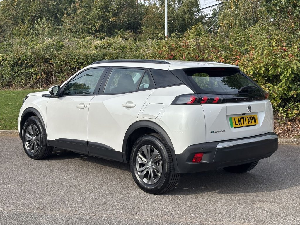 Used Peugeot E-2008 2021 for sale - 76147309: Photo 3