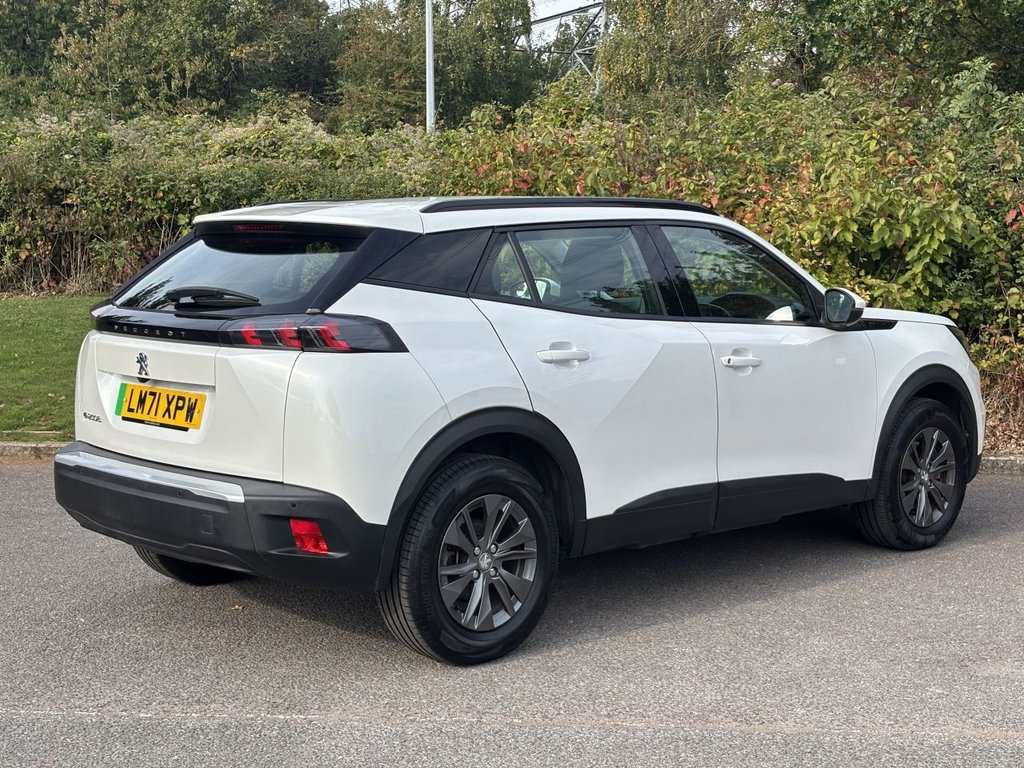 Used Peugeot E-2008 2021 for sale - 76147309: Photo 5