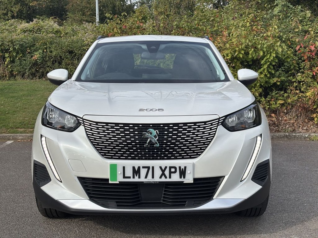 Used Peugeot E-2008 2021 for sale - 76147309: Photo 8