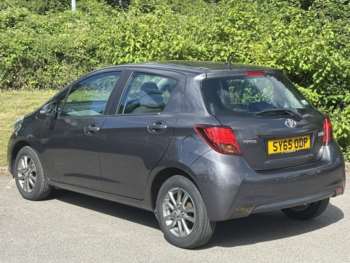 Used Toyota Yaris 2015 for sale - 74953894: Photo