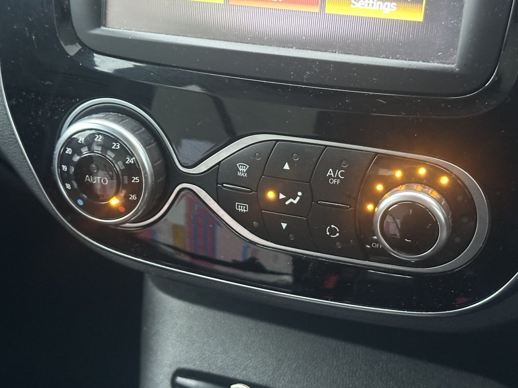 Used Renault Captur 2018 for sale - 77065085: Photo 17