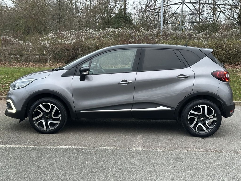 Used Renault Captur 2018 for sale - 77065085: Photo 2