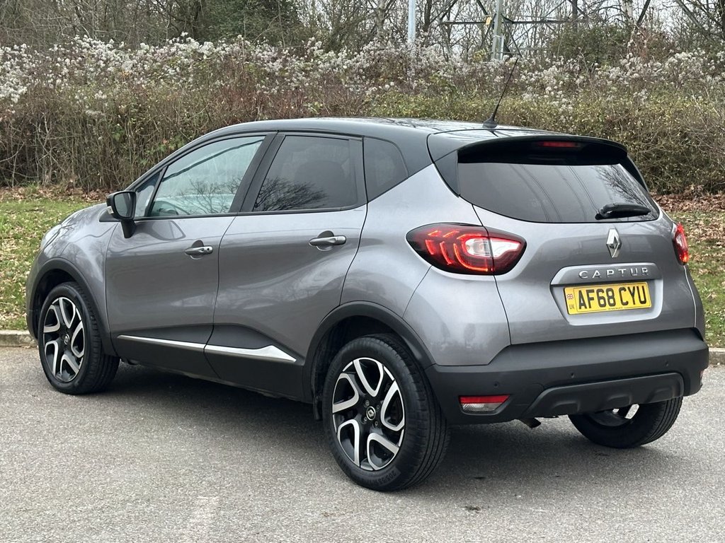 Used Renault Captur 2018 for sale - 77065085: Photo 3