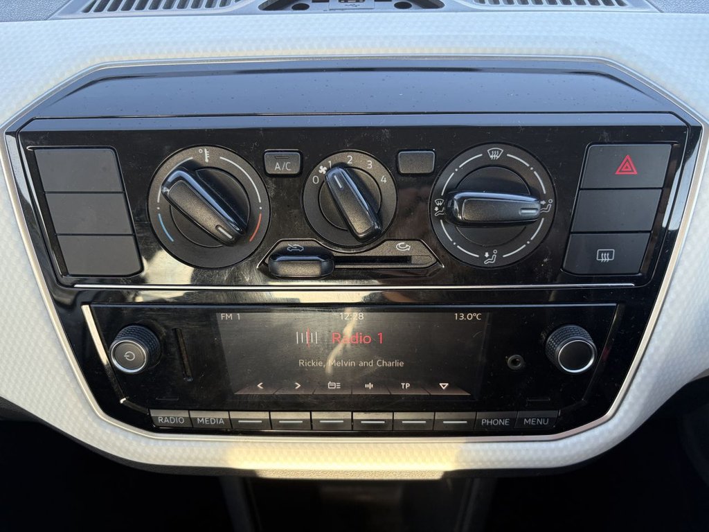 Used Volkswagen up! 2018 for sale - 76784189: Photo 12