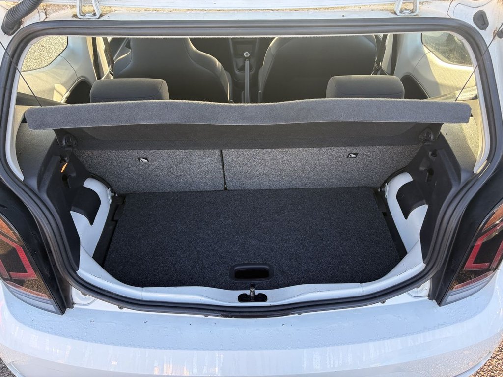 Used Volkswagen up! 2018 for sale - 76784189: Photo 9