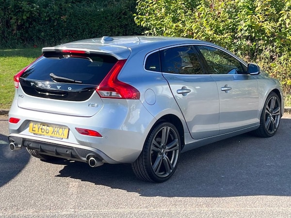 Used Volvo V40 2016 for sale - 72998151: Photo 5
