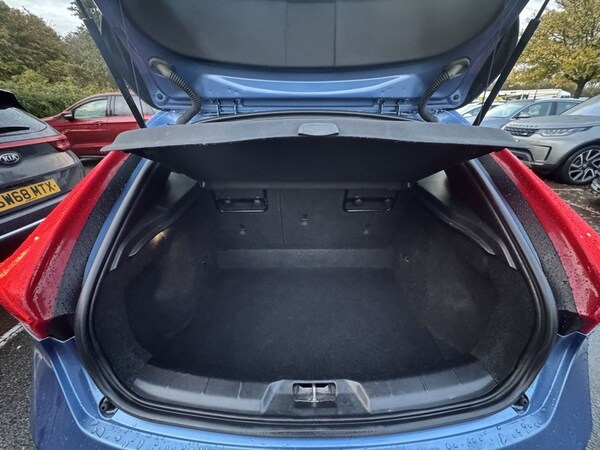 Used Volvo V40 2016 for sale - 76323158: Photo 11