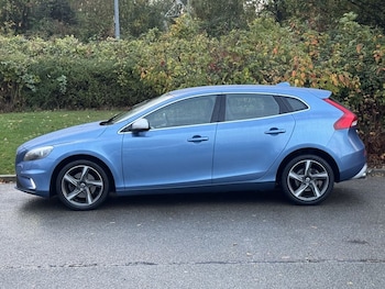 Used Volvo V40 2016 for sale - 76323158: Photo 2