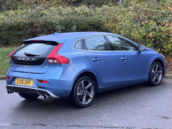 Used Volvo V40 2016 for sale - 76323158: Photo 5