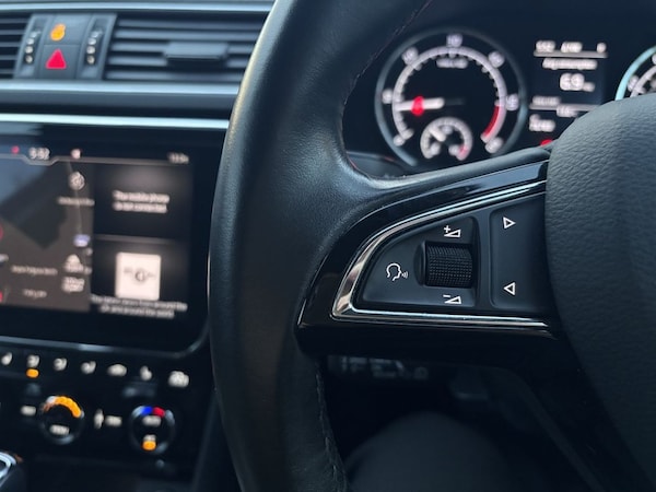 Used Skoda Superb 2018 for sale - 76327941: Photo 11