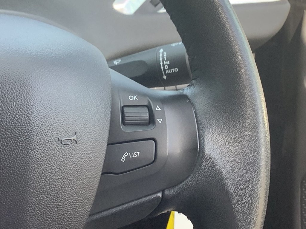 Used Peugeot 208 2015 for sale - 77919875: Photo 14