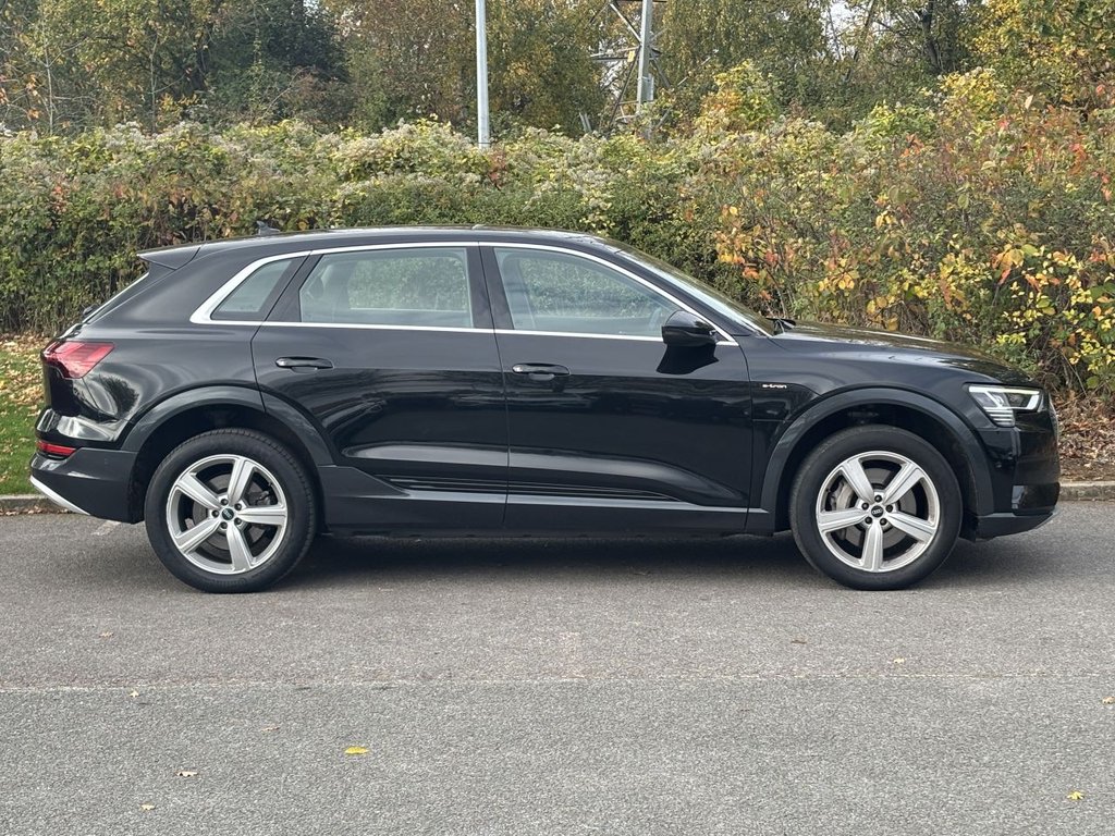 Used Audi e-tron 2021 for sale - 76417066: Photo 6