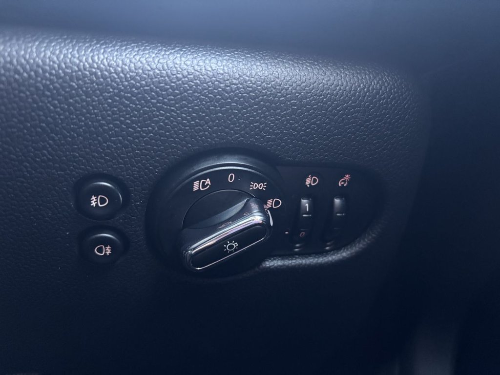 Used MINI Hatch 2018 for sale - 77038075: Photo 18