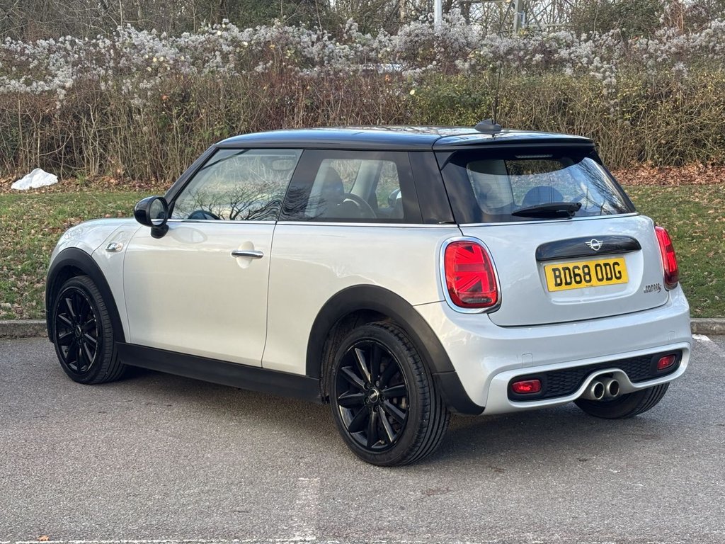 Used MINI Hatch 2018 for sale - 77038075: Photo 3