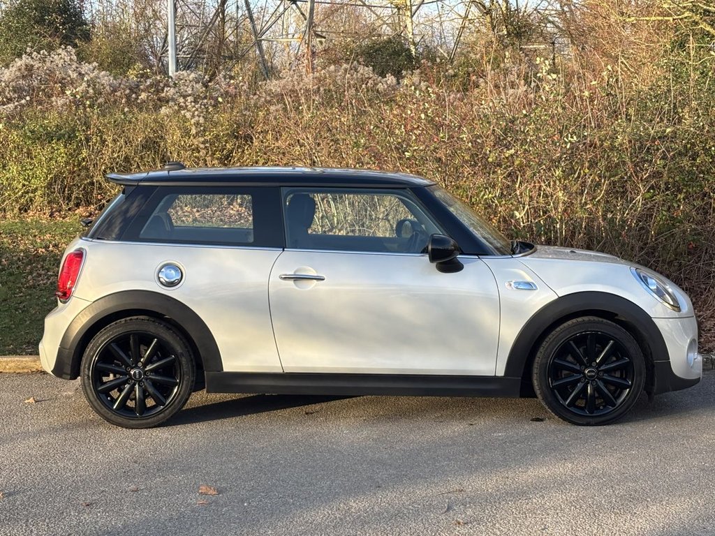 Used MINI Hatch 2018 for sale - 77038075: Photo 6