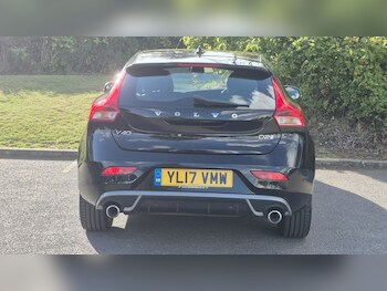 Used Volvo V40 2017 for sale - 75831119: Photo