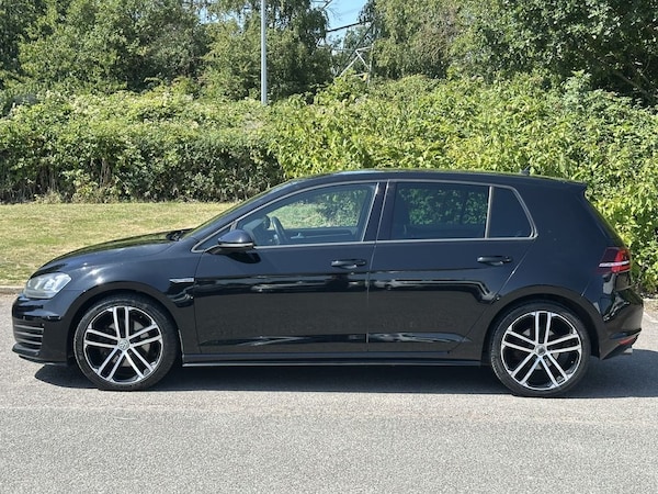 Used Volkswagen Golf 2015 for sale - 75548455: Photo 2