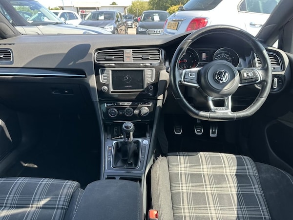 Used Volkswagen Golf 2015 for sale - 75548455: Photo 9