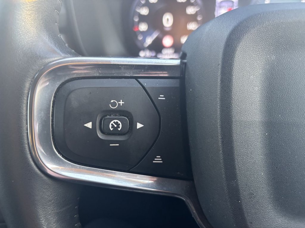 Used Volvo XC40 2018 for sale - 76797618: Photo 13